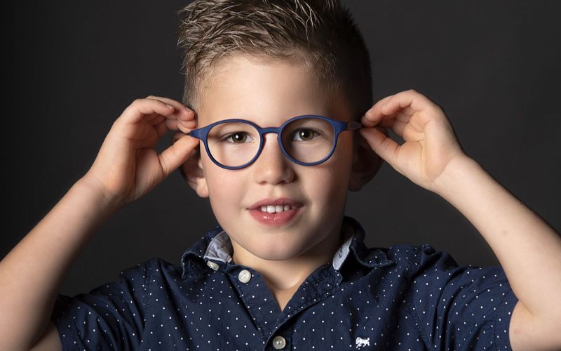 ao-kinderbrillen-kunden-02ca415c54-f5c2-e26d-3fc9-9e2b4b95dd173AC60B51-D8FC-0479-14E4-39F25A0C9ABF.jpg